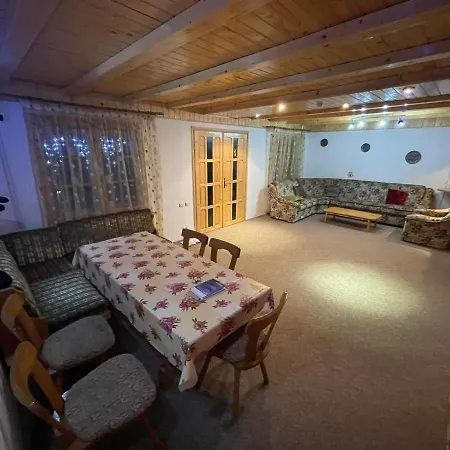 Сasa de vacaciones Freemont Braşov